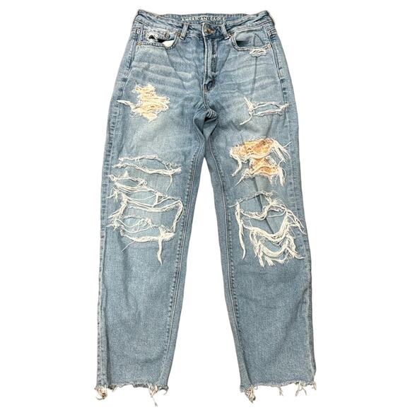American Eagle Women's Patched Mom Straight Jean Medium Wash Size 8 - Picture 2 of 7
